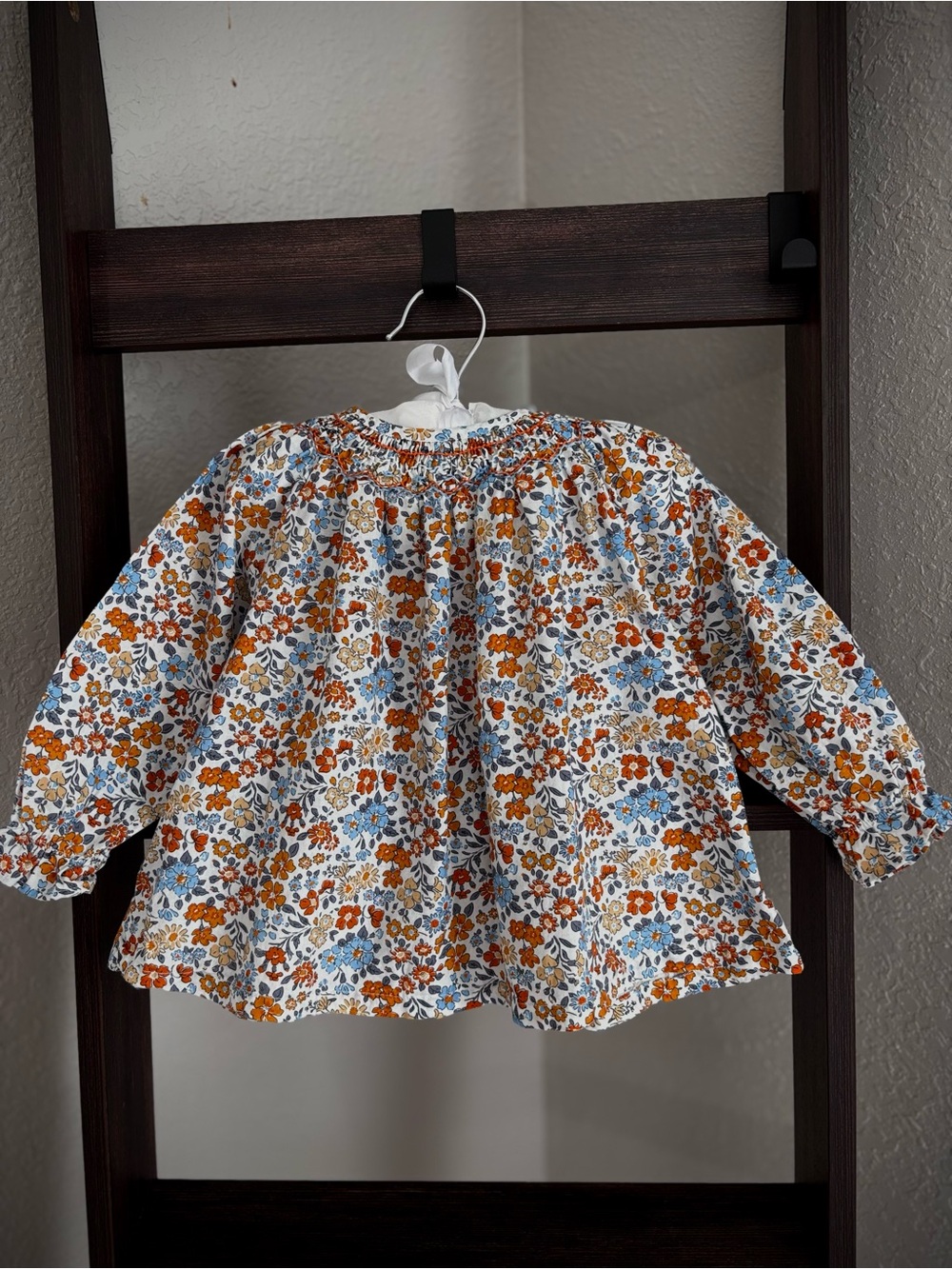 Set Of blouse Girls' Floral Long-Sleeve Smocked Top - White with Rust & Blue